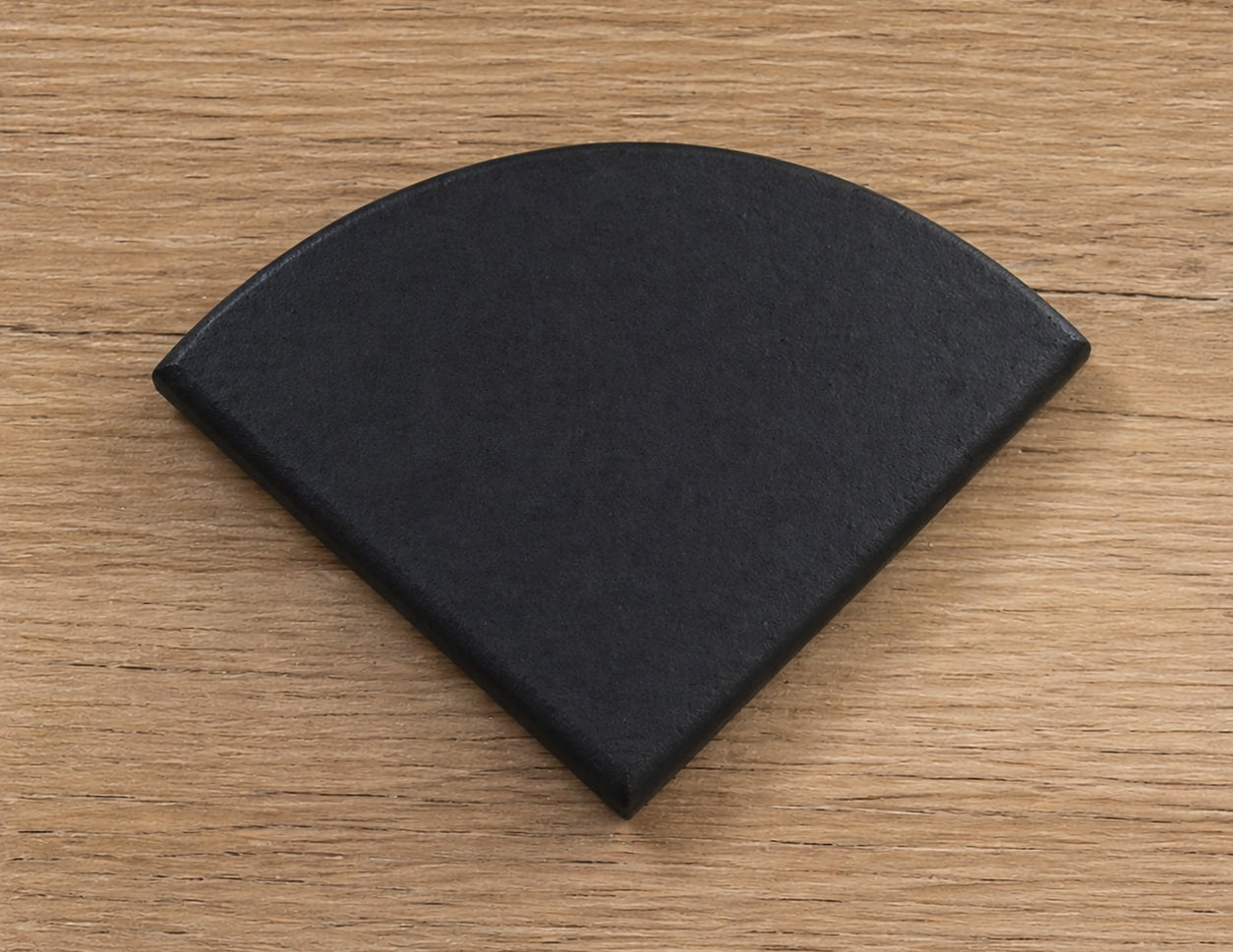 Pie Glass-Reinforced Concrete Pot Feet - Matt Black