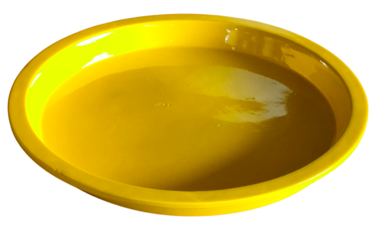 Round Rim Fibreglass Saucer - Gloss Yellow