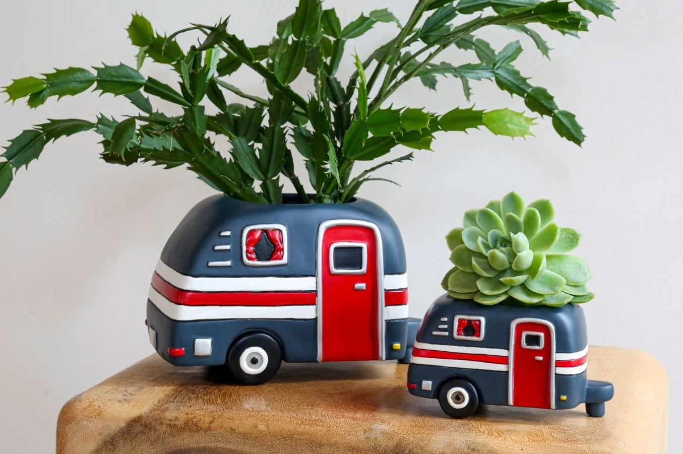 Allen Designs Planter - Camper Life - Dark Grey & Red
