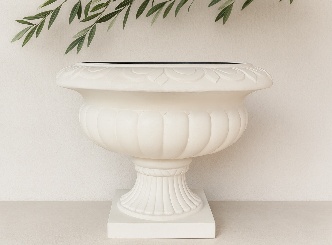 Barcoo Glass-Reinforced Concrete Planter - Matt White