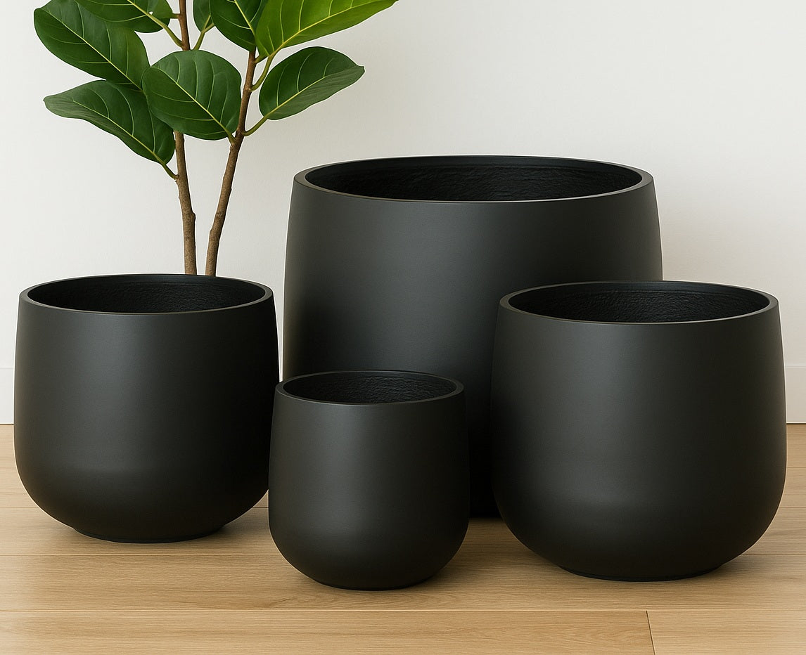 Bunge Fibreglass Pot - Matt Black