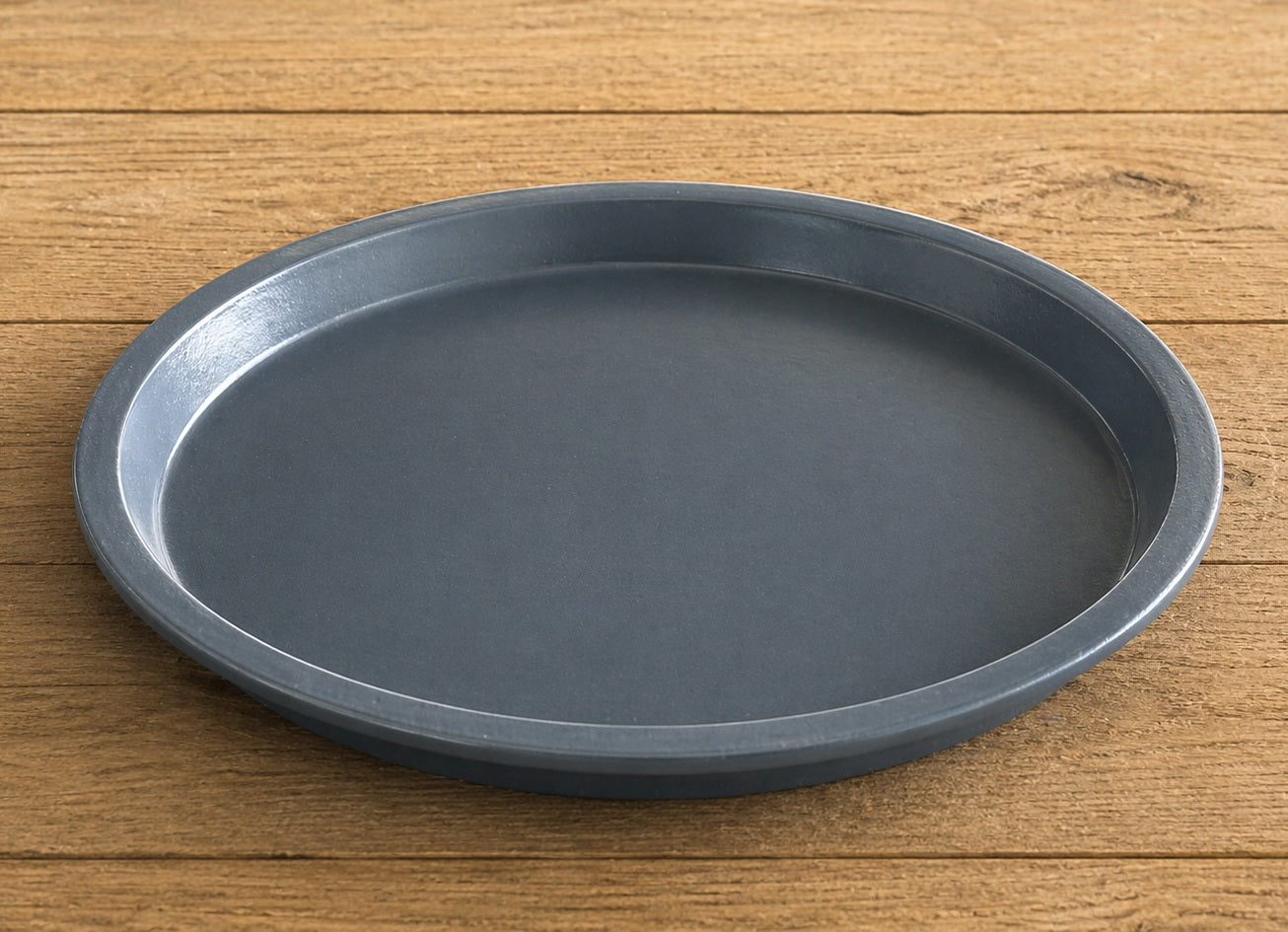 Round Rim Fibreglass Saucer - Dark Grey