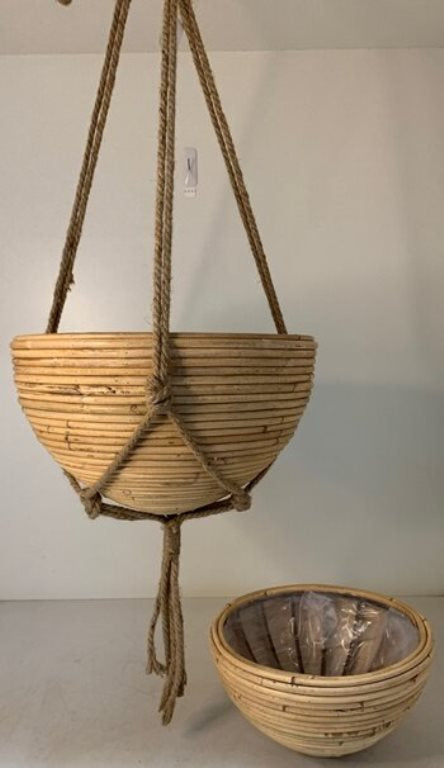 Rattan Hanging Basket With Liner