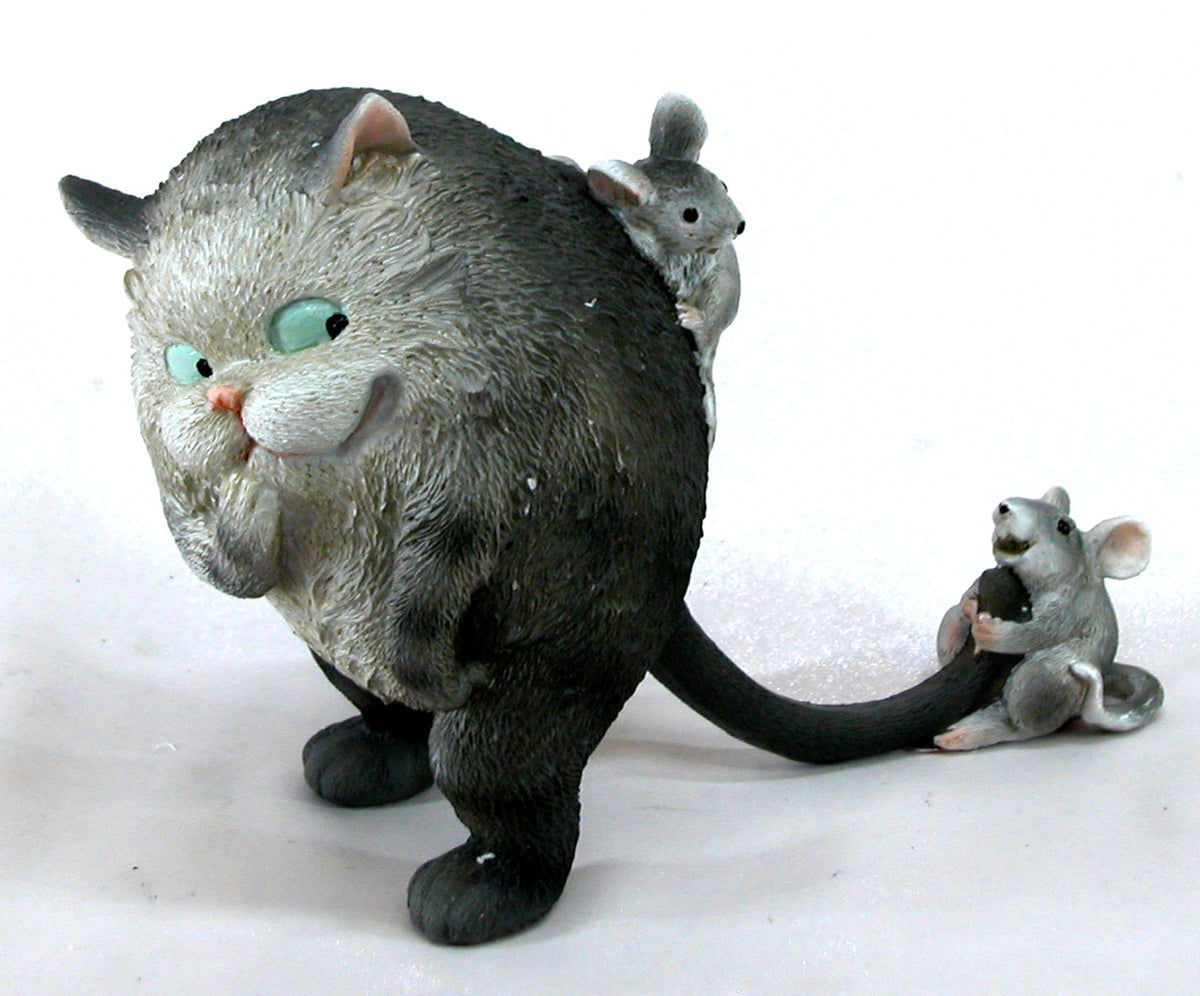 Scheming Cat With Mouse